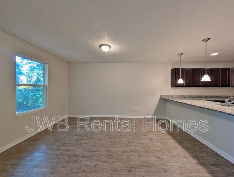 Building Photo - 4054 Gilmore St