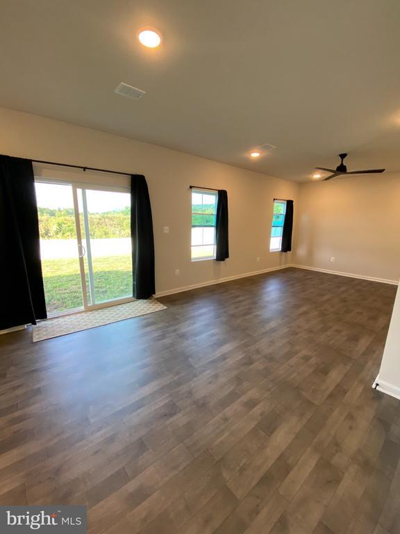 Building Photo - 127 Whimbrel Rd
