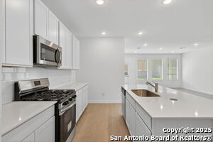 Building Photo - 3513 scooter