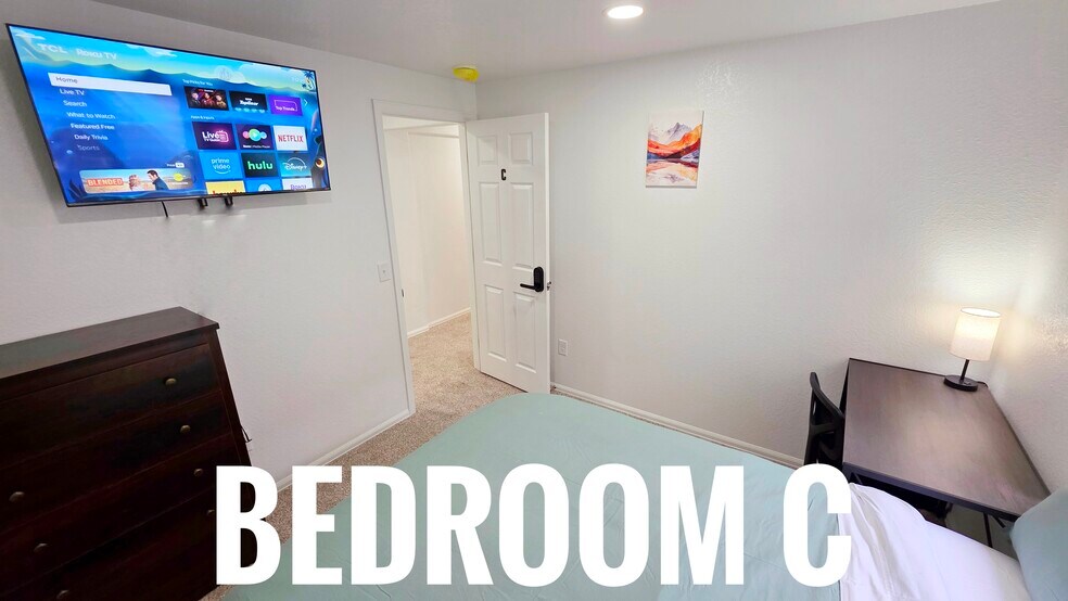 Building Photo - 1805 Dewhirst Dr