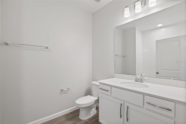 Building Photo - 1394 Mount Royal Dr