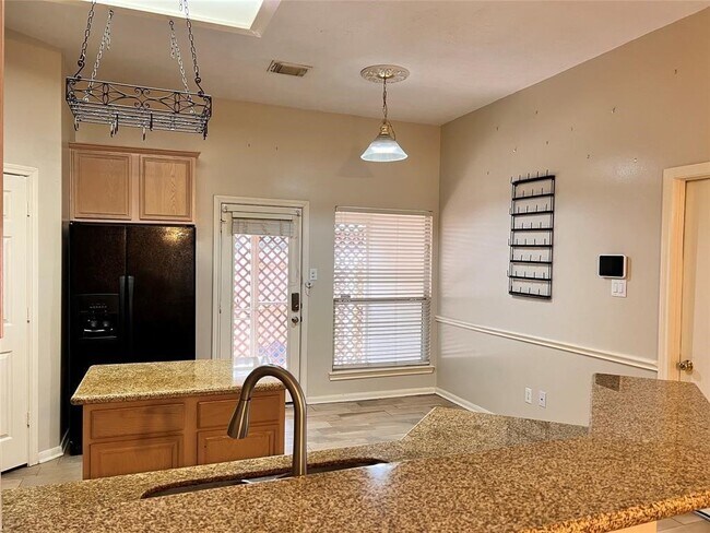 Building Photo - 3115 Candle Pond Ln