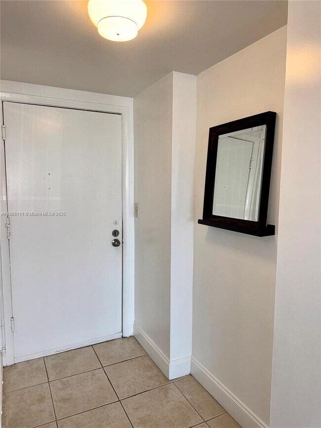 Building Photo - 1080 94th St