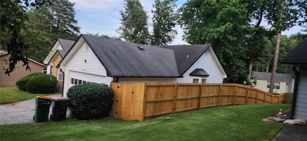 Building Photo - 1155 Riverside Trce