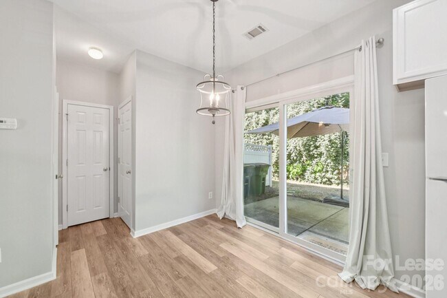 Building Photo - 124 Clydesdale Ct