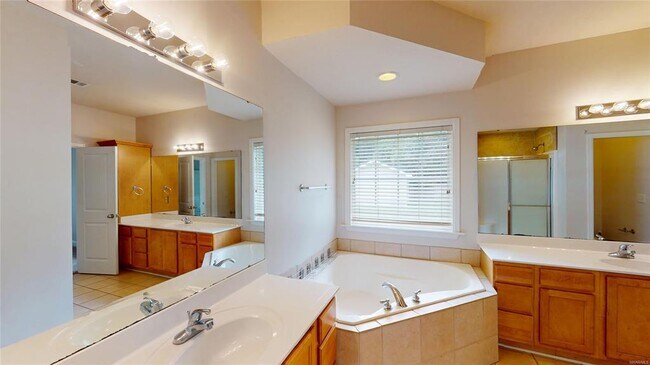 Building Photo - 414 Runway Dr