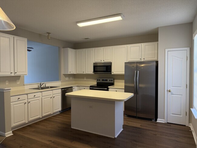Building Photo - 113 Cirrus Ct