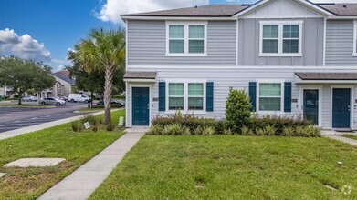 Building Photo - Beautiful 3/2.5 Townhome available for ren...