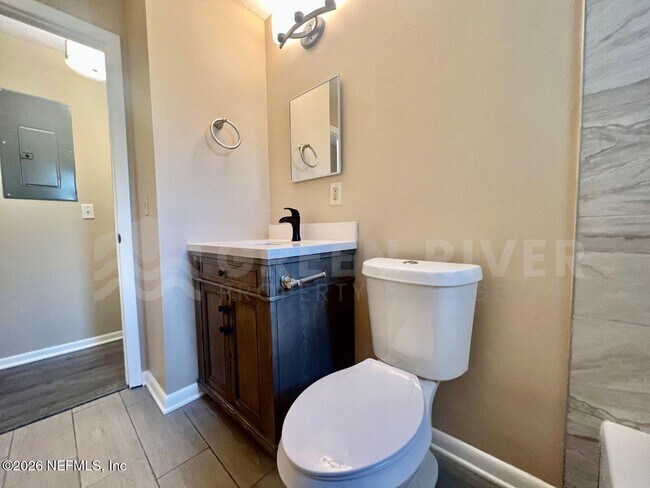 Building Photo - 1602 Forbes St