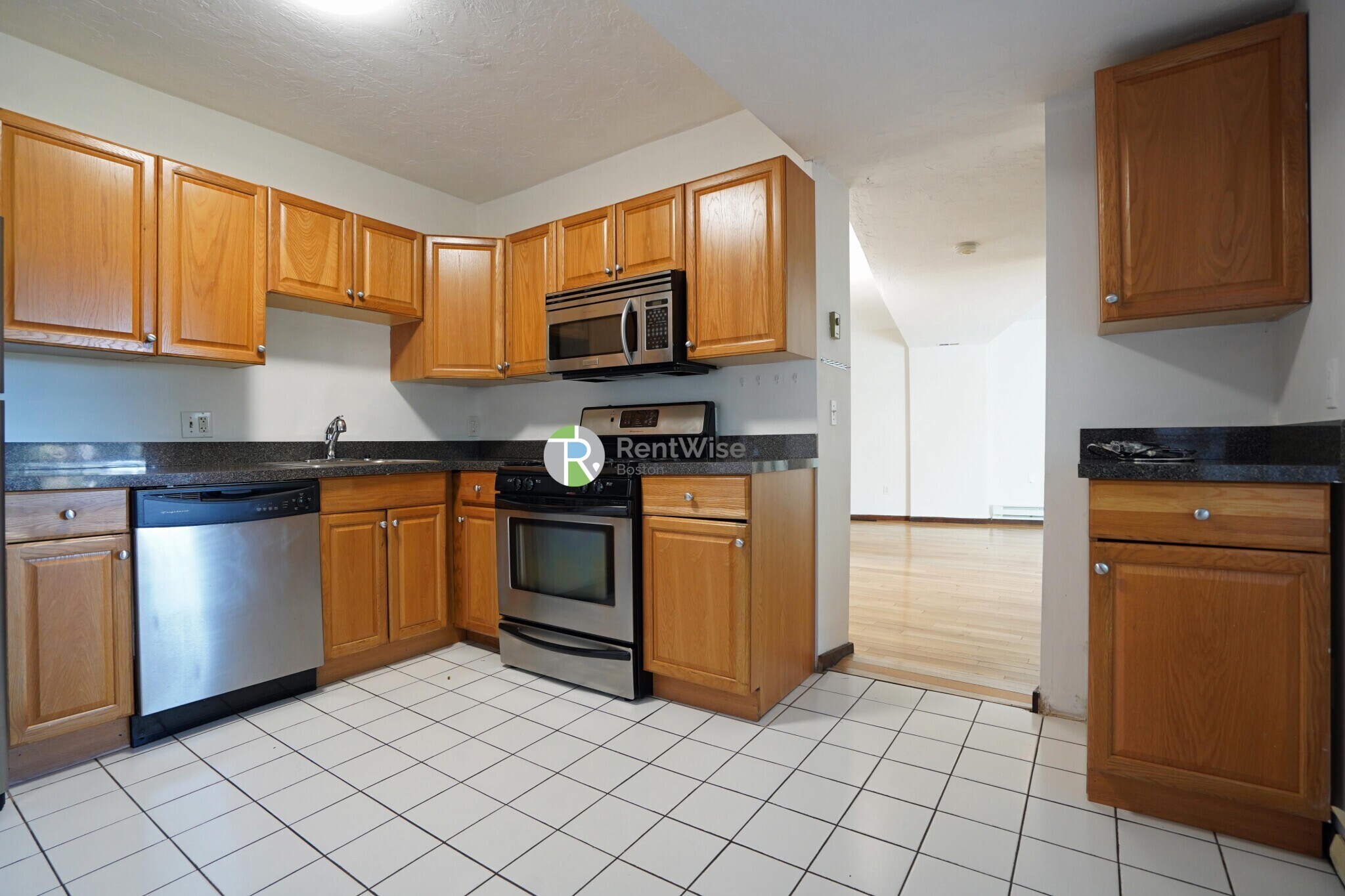 Building Photo - 89 Sheridan St