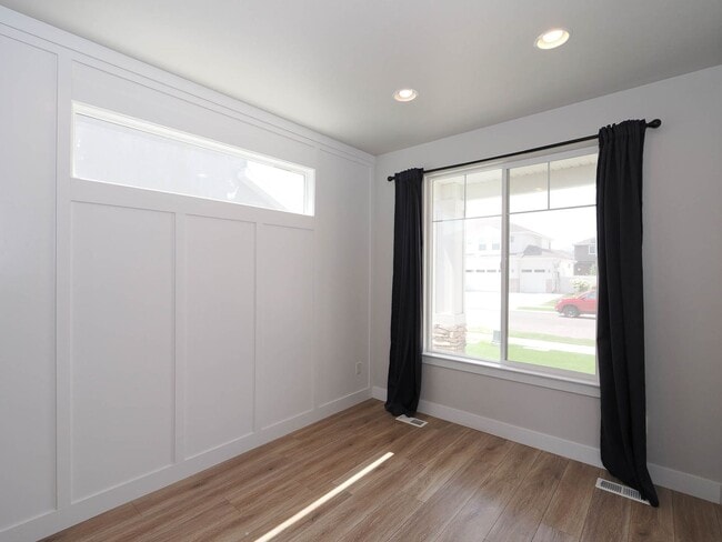 Building Photo - 69 S Serrata Ln