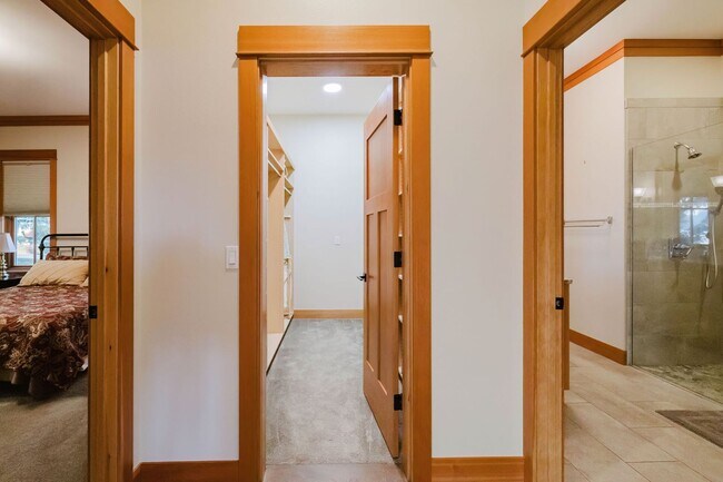 Building Photo - Impeccable Low Bank Bainbridge Waterfront Home with Private Dock