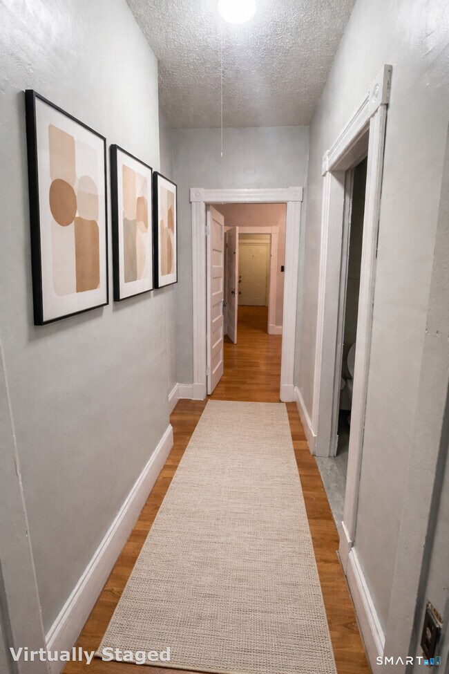 Building Photo - 197 Edgewood St