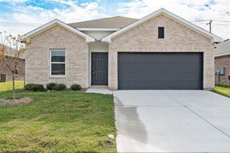 Building Photo - 1821 Aleia Cv