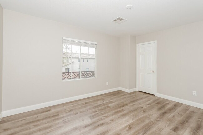 Building Photo - 10620 Congaree St