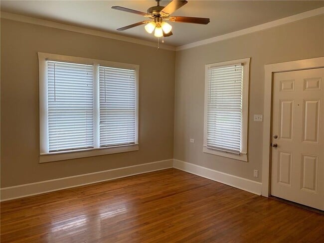 Building Photo - 1002 Forest St