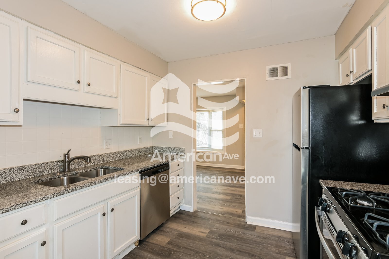 Building Photo - 1657 Mowbry Ln