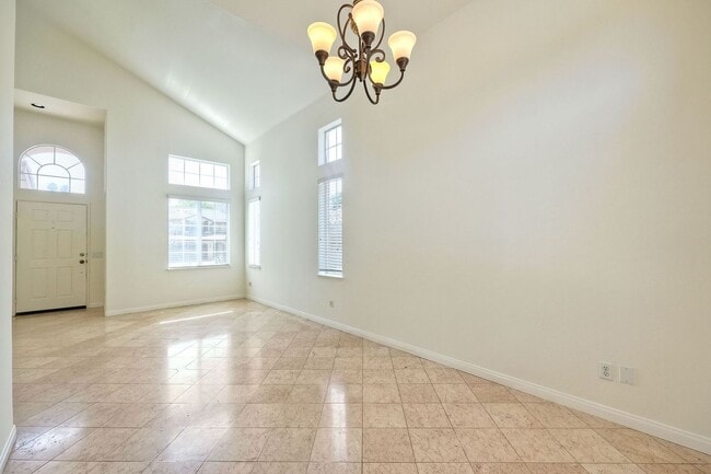 Building Photo - Recently Renovated 2-story home!