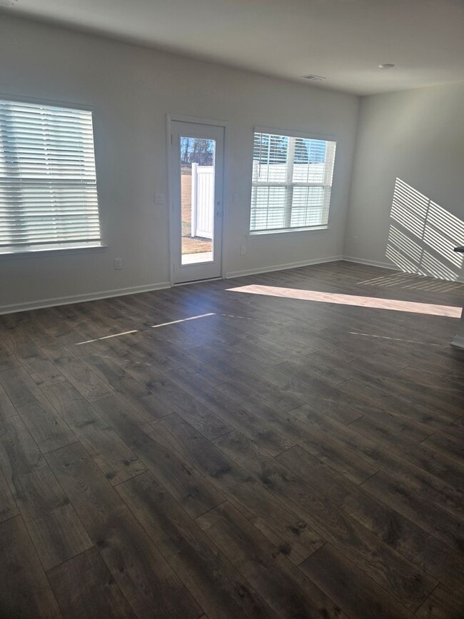 Building Photo - New Construction in Brightwood Farms!