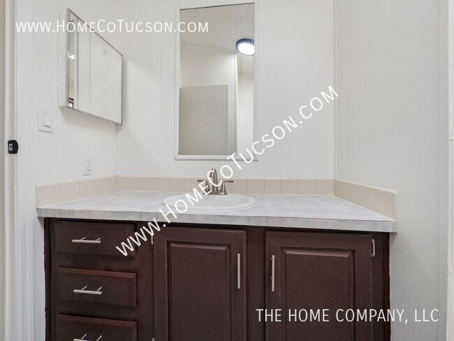 Building Photo - 12151 W Blue Quail Pl