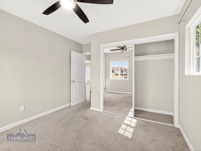 Building Photo - 5580 Dream St