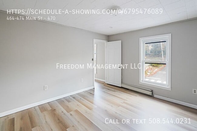 Building Photo - 464-474 Main St-470