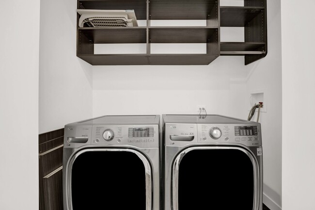 Building Photo - 1017 N Cleveland Ave