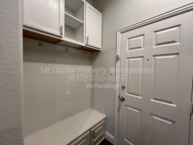 Building Photo - 15124 Roderick Rd