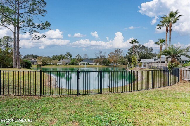Building Photo - 12082 Brandon Lake Dr