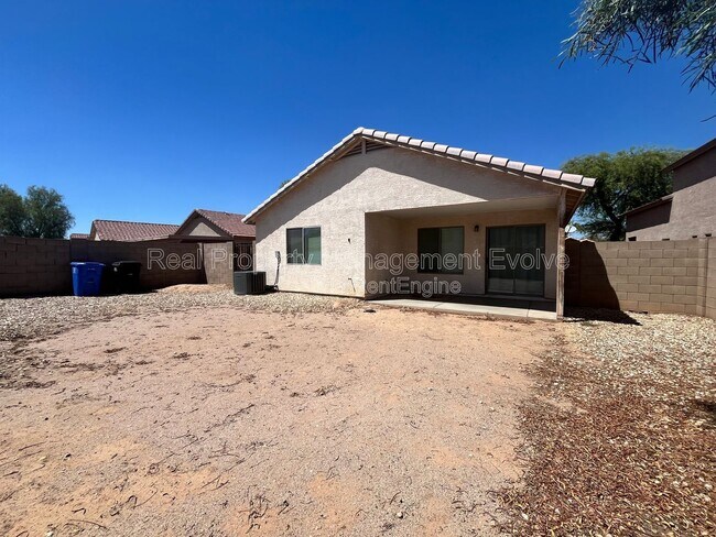 Building Photo - 14751 W Redfield Rd