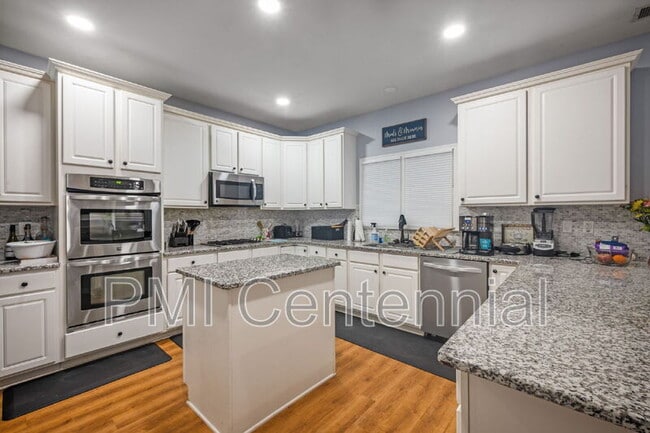 Building Photo - 2506 Retreat Dr NE