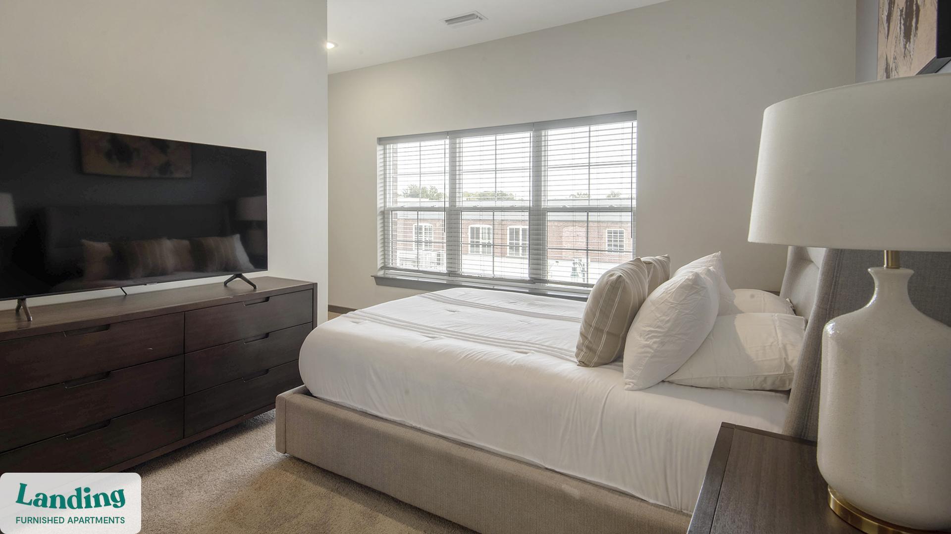 Building Photo - 645 N Front St