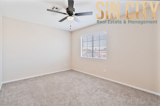 Building Photo - 5022 Sapphire Light St