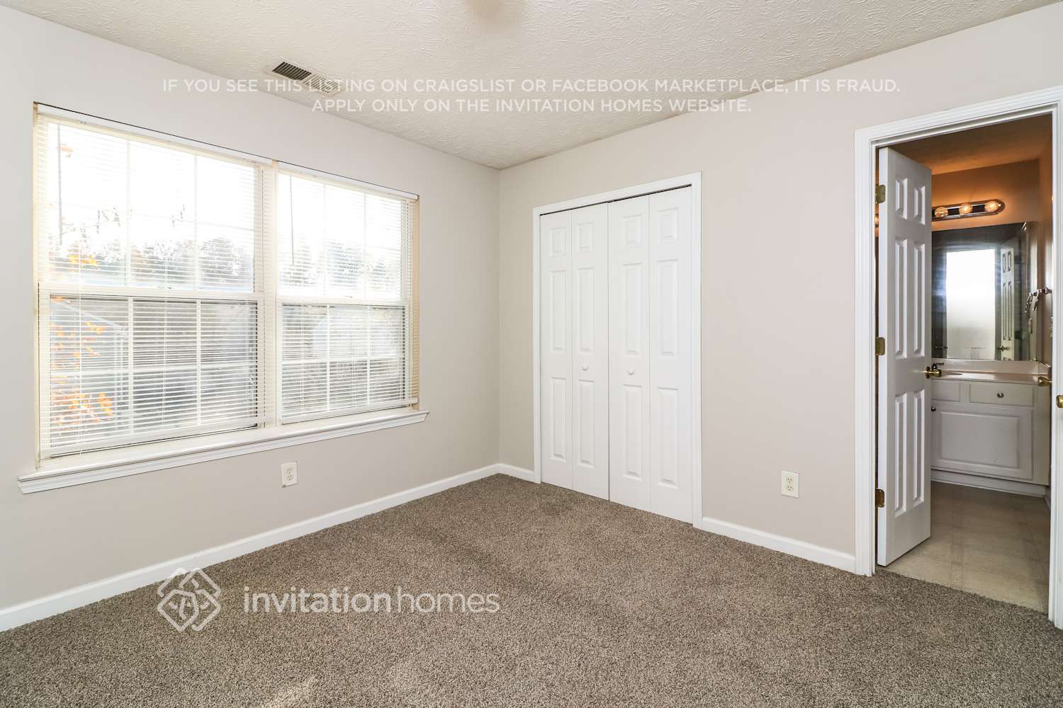 Building Photo - 8320 Somerset Way