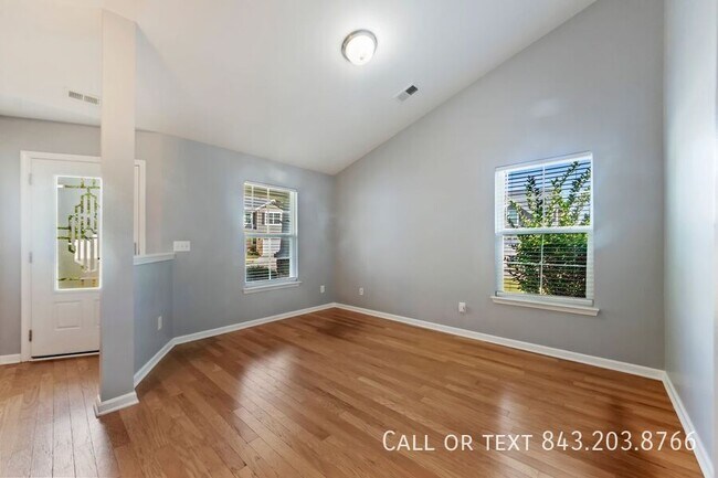 Building Photo - 341 Drayton Pl Dr