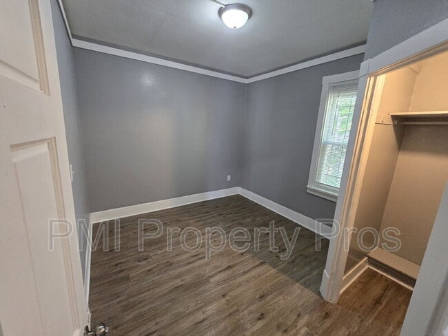 Building Photo - 2478 W Chambers St