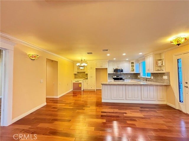 Building Photo - 442 Avenida Sevilla