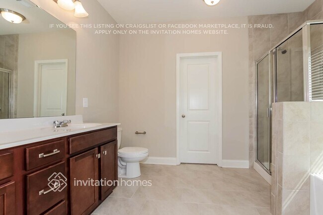Building Photo - 5337 Roberta Crossing Dr