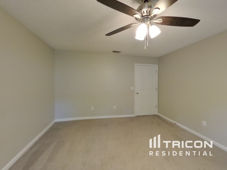 Building Photo - 3334 Brahma Ct
