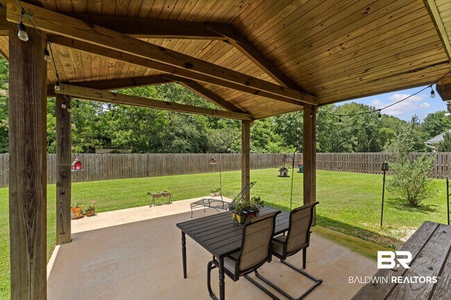 Building Photo - 25911 Tealwood Dr