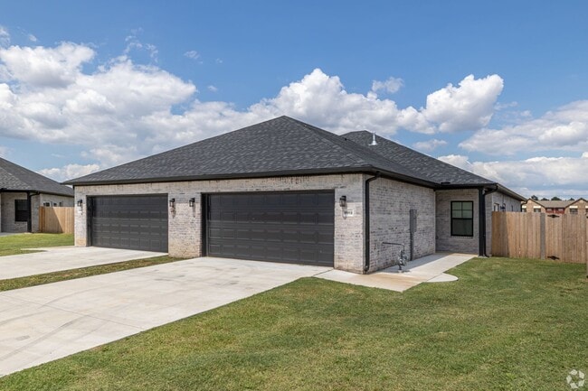 Building Photo - Beautiful New Abbington Subdivision! $1000...