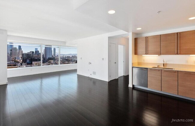 Building Photo - 1160 Mission St