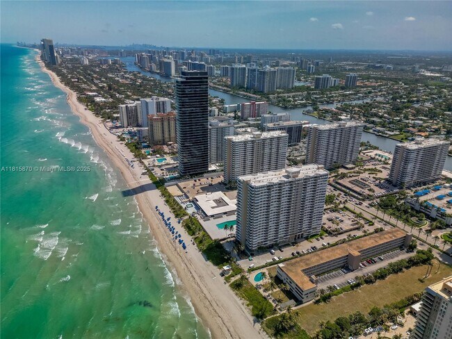Building Photo - 1950 S Ocean Dr