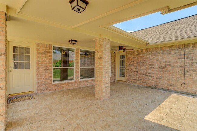 Building Photo - 21702 Cayman Point Dr