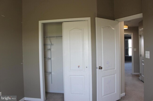 Building Photo - 23261 Carters Meadow Terrace