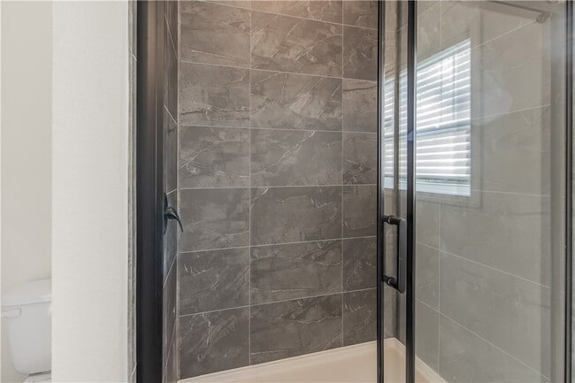 Building Photo - 495 Pleasant St