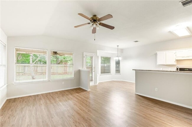 Building Photo - 9417 Bradner Dr