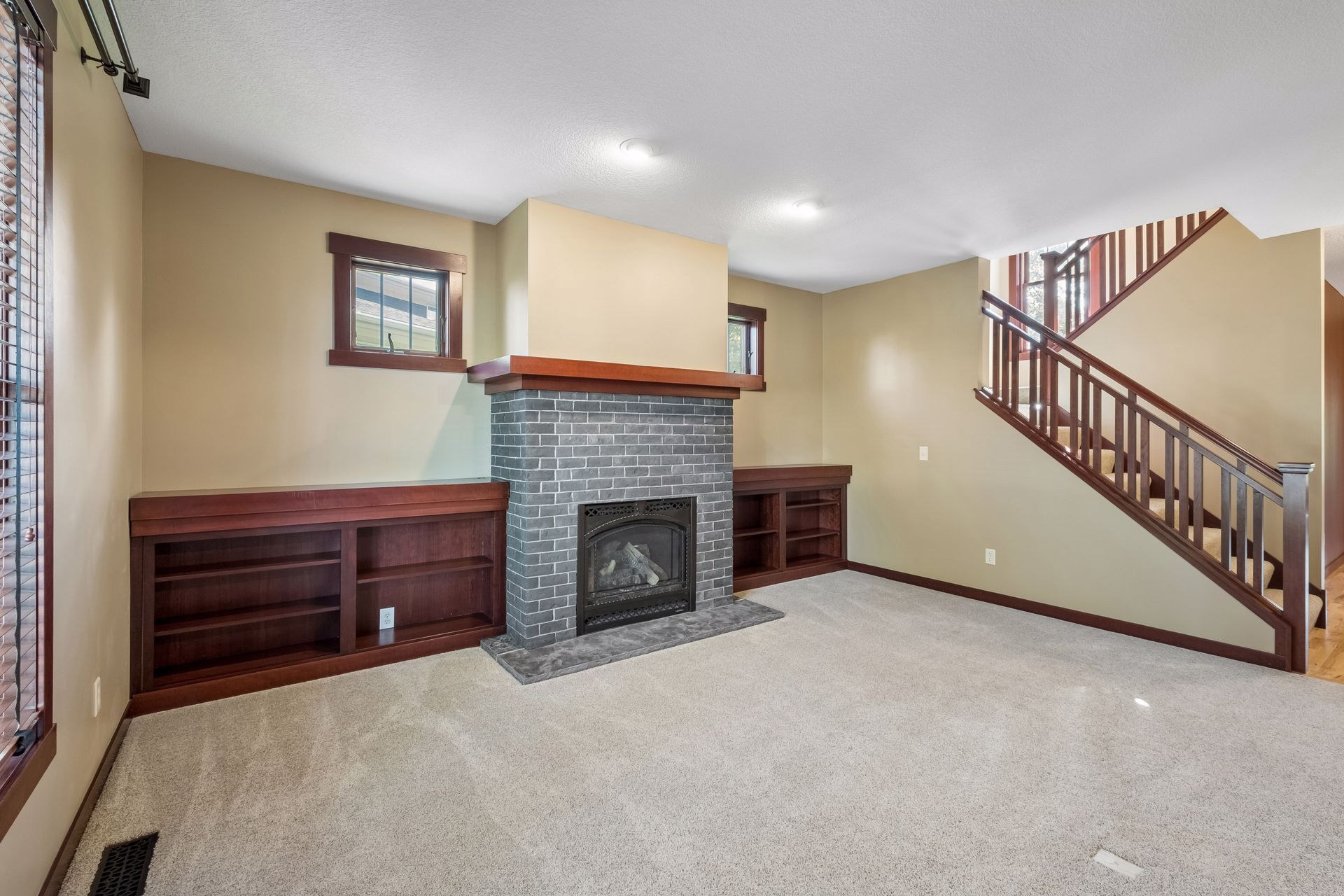 Building Photo - 14272 Grantaire Ln N