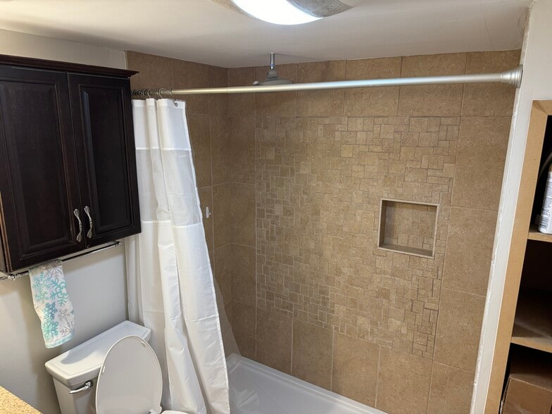 Building Photo - 171 Foster St