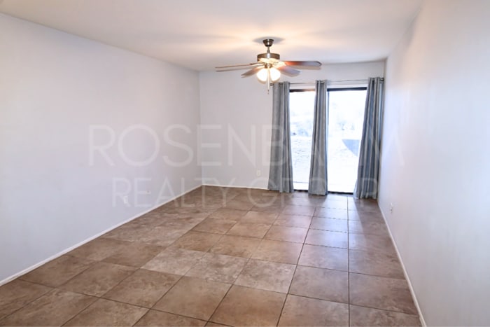 Building Photo - 885 N Granite Reef Rd